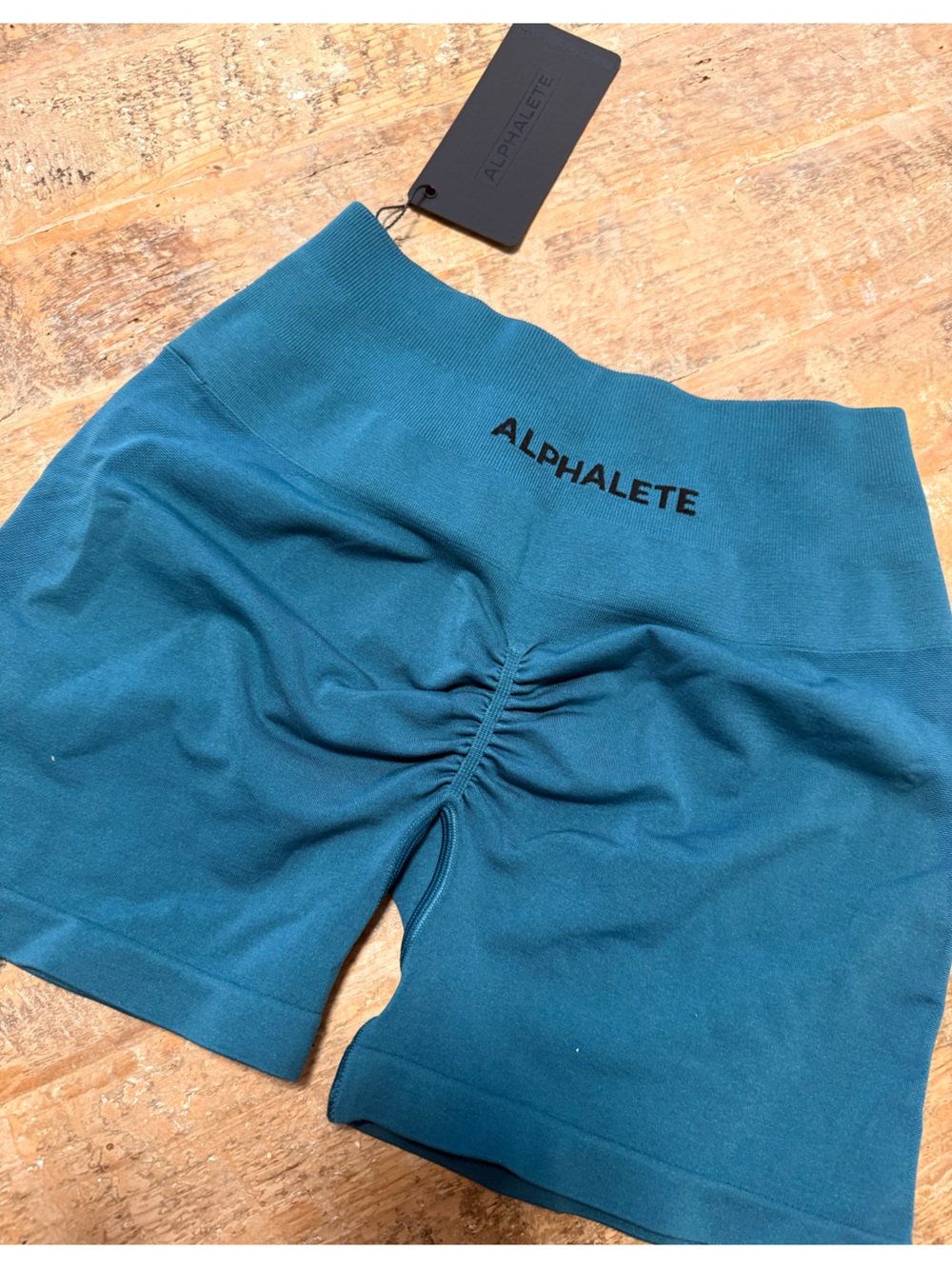 Alphalete Seamless Scrunch Butt Gym Shorts Teal Small NWT